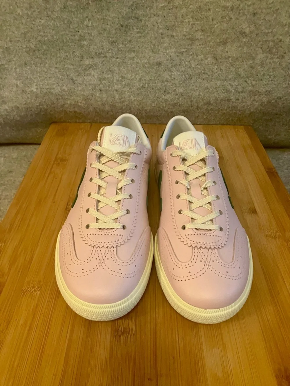 NWT - Veja Volley Leather Sneaker -Pink & Green (sz 6 / 37) - Picture 7 of 16